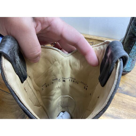 Corral Women's Back Cross And Crystals Fashion Snip Toe Boots A2810 Size 6 M - Picture 9 of 14